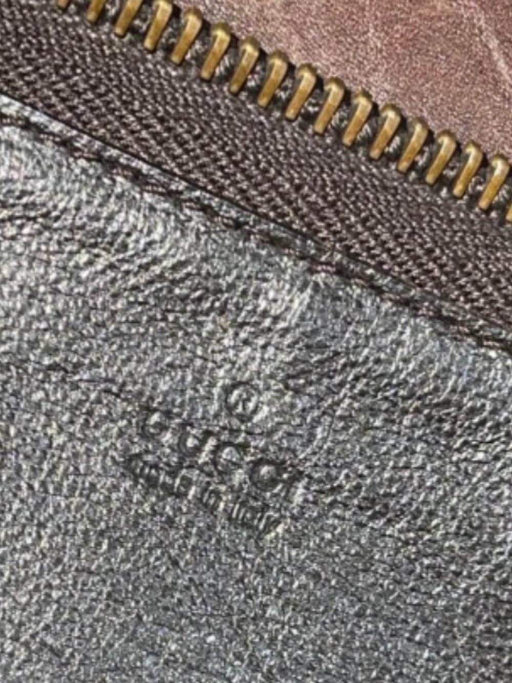 GG canvas crossbody - Picture 4 of 11